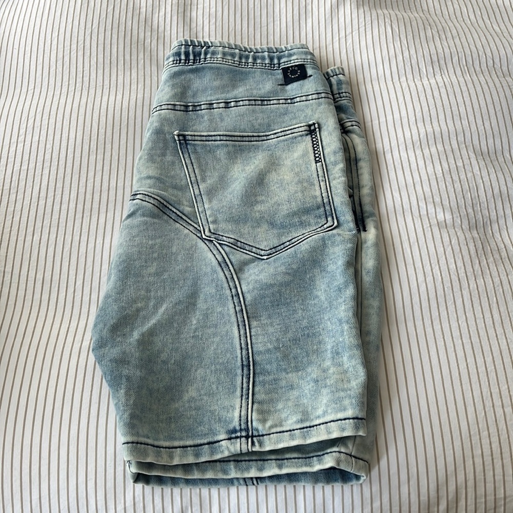 Zara denim shorts (med)